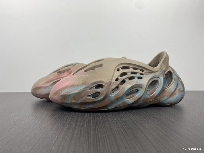 Yeezy Adidas Runner Foam GY3969 0803